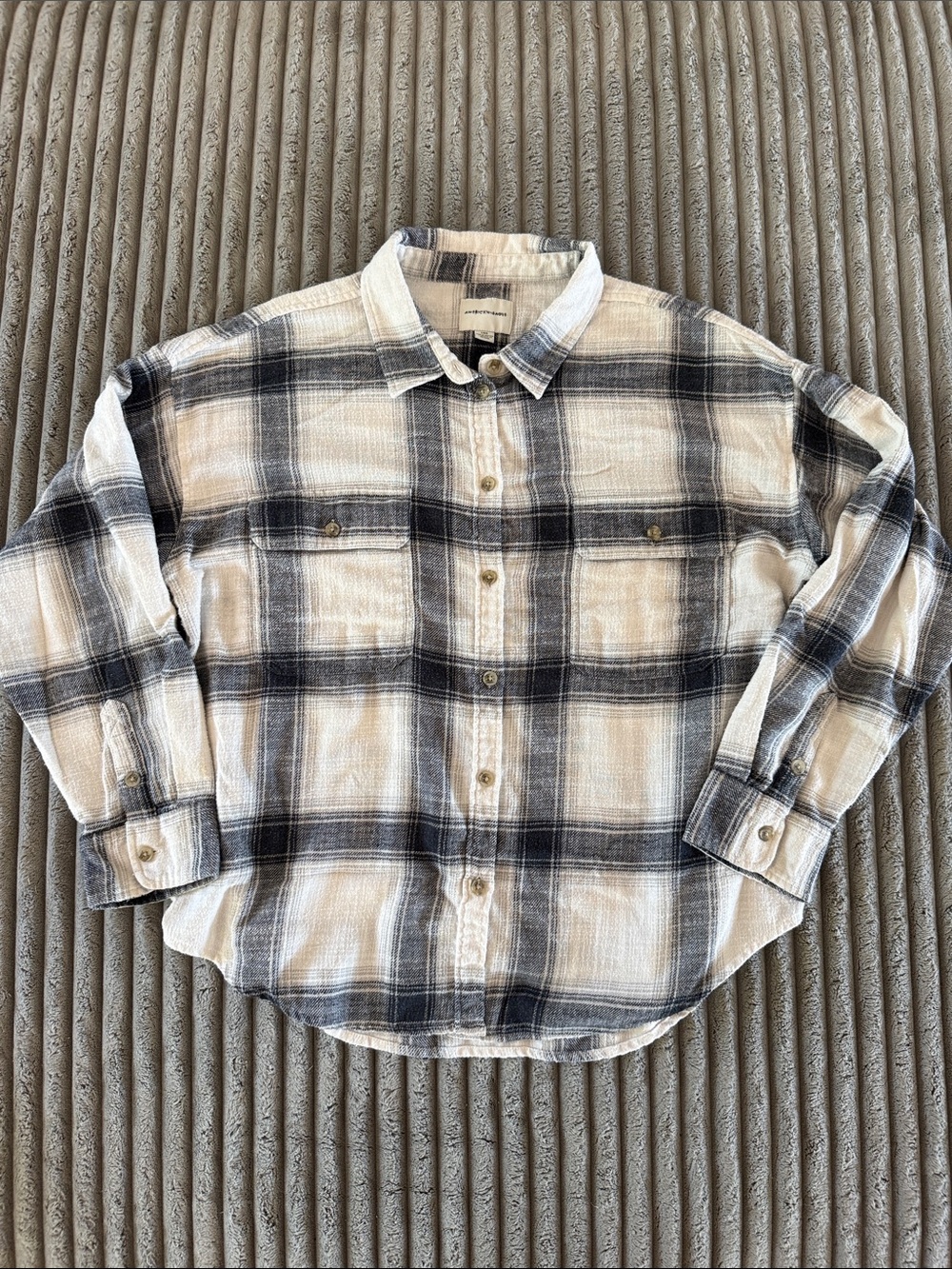 American Eagle Outfitters Cream and Grey/Blue Flannel Button-Down